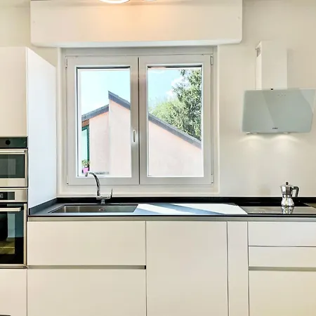 Allegra By Interhome בית נופש דרביו